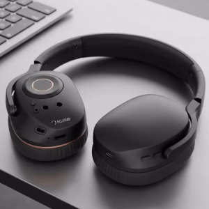 headphones speakers earbuds technology